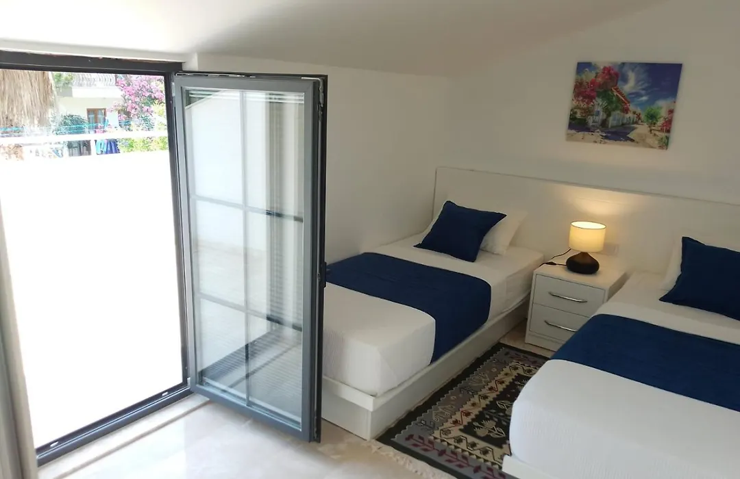 Stonehouse Aparts Dublex 3+1 mit Meerblick und Jakuzzi Kalkan No:5-1