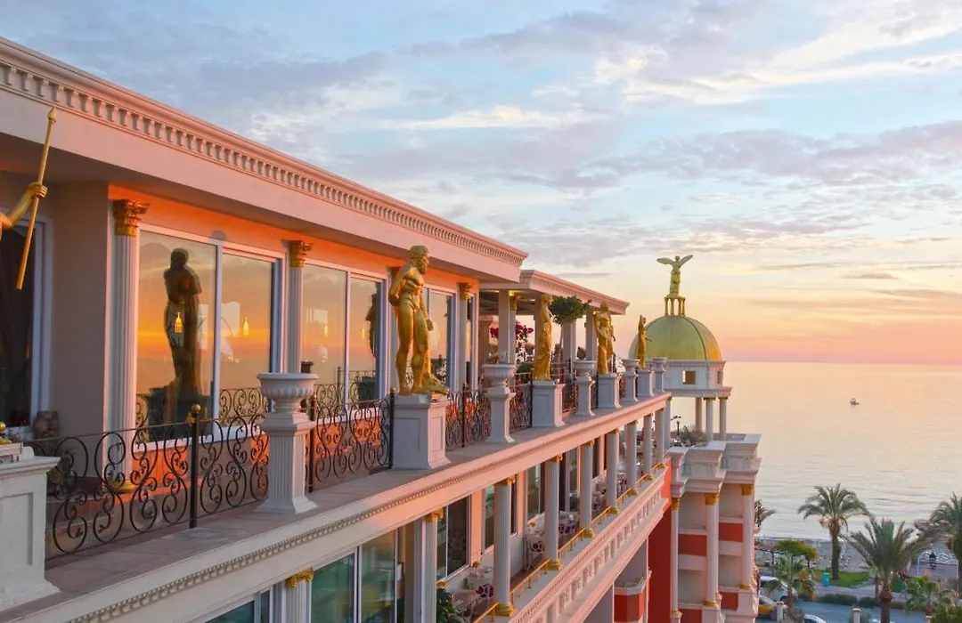 Antique Roman Palace Museum Hotel (Adults Only)-1