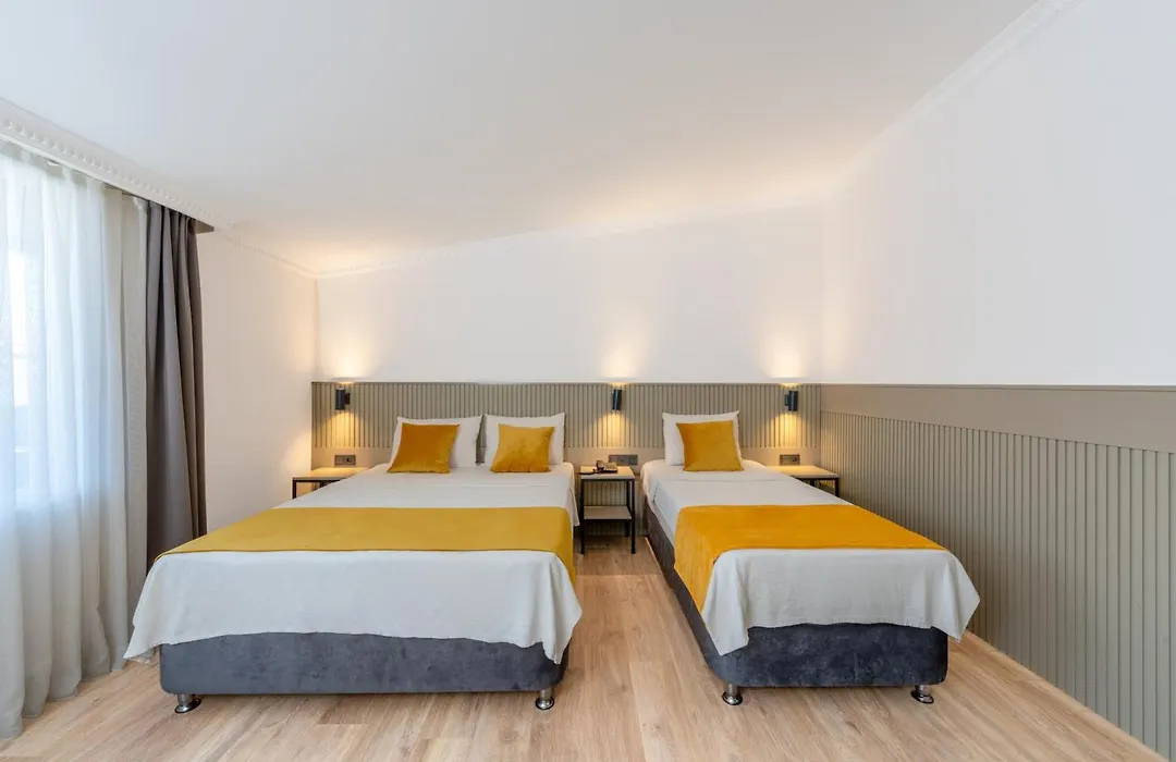 Lemon Hotel-1