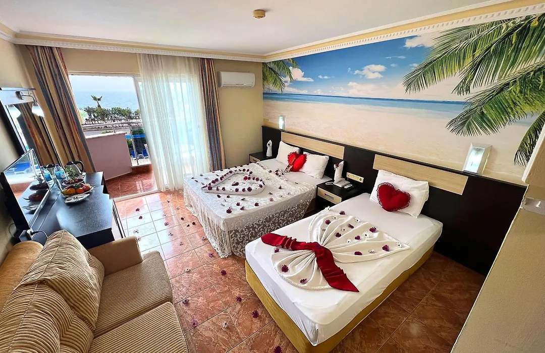 First Class Hotel-1