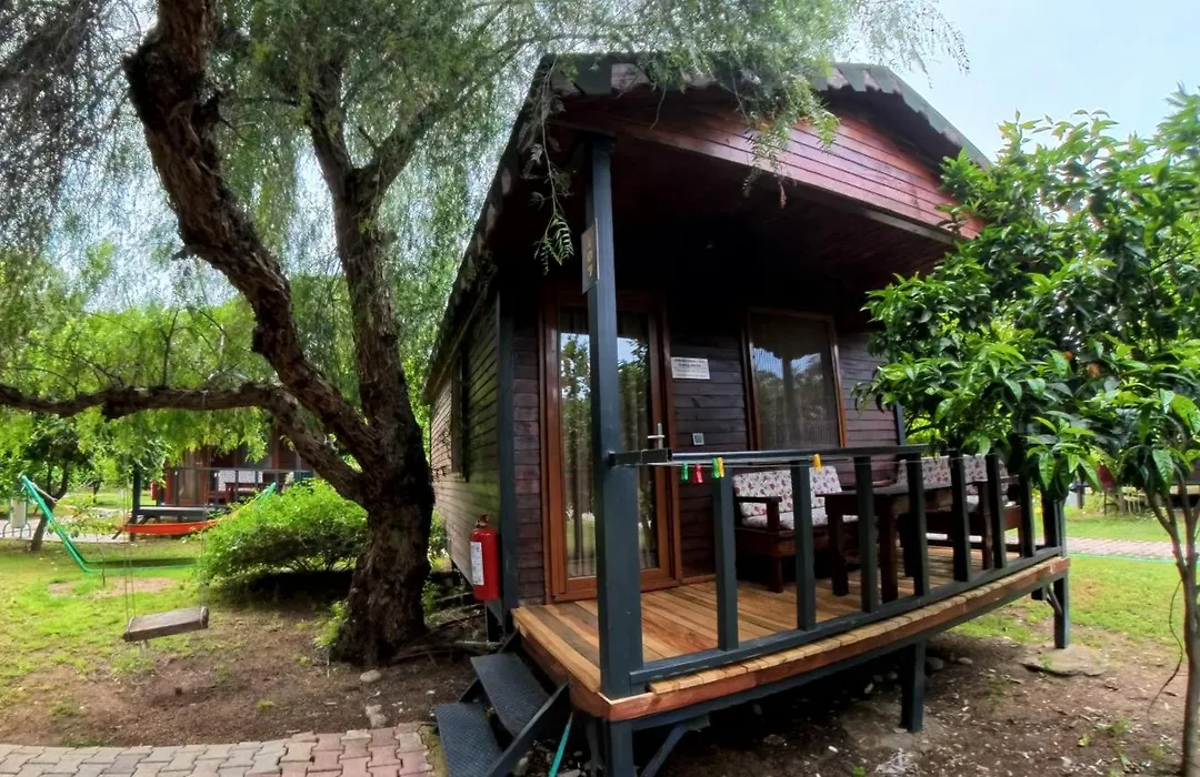 Secret Garden Hotel & Bungalows-1