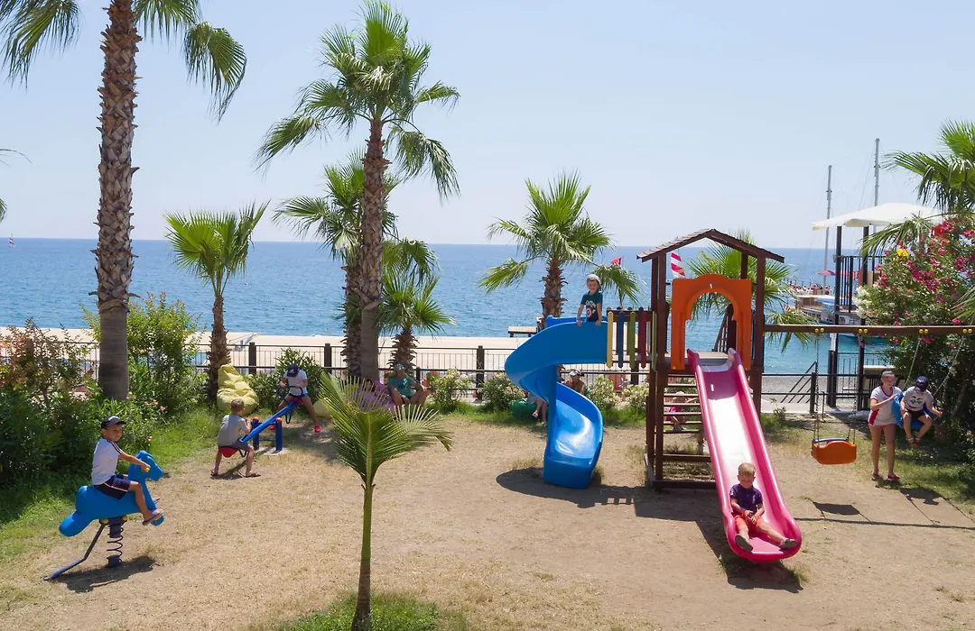 Club Akman Beach Hotel-1