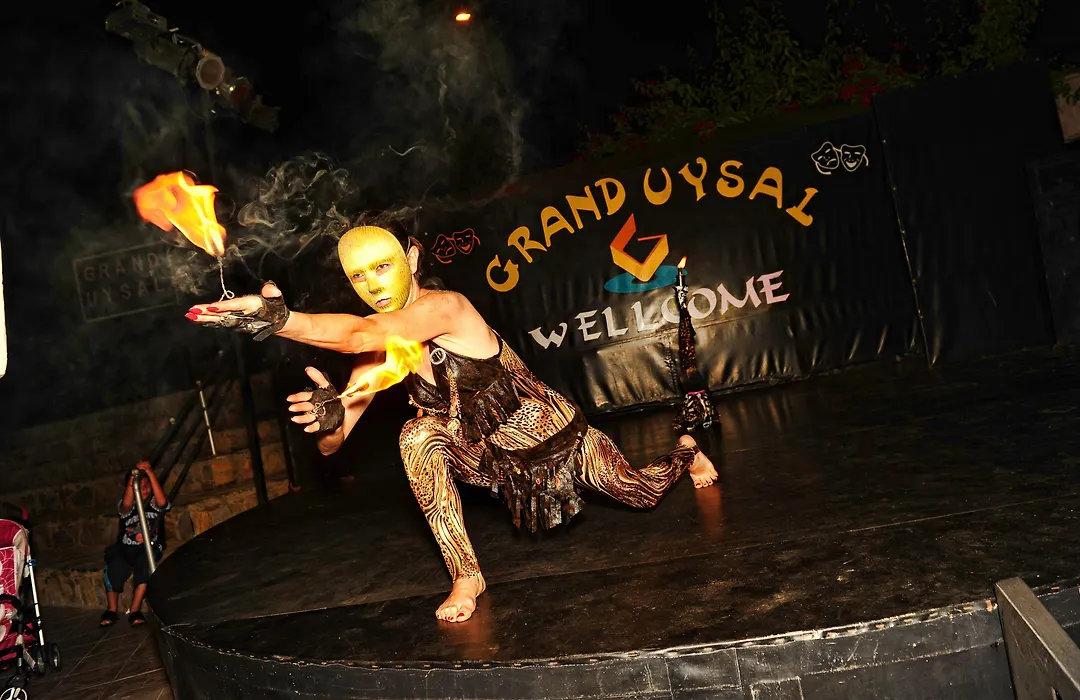 Grand Uysal-1