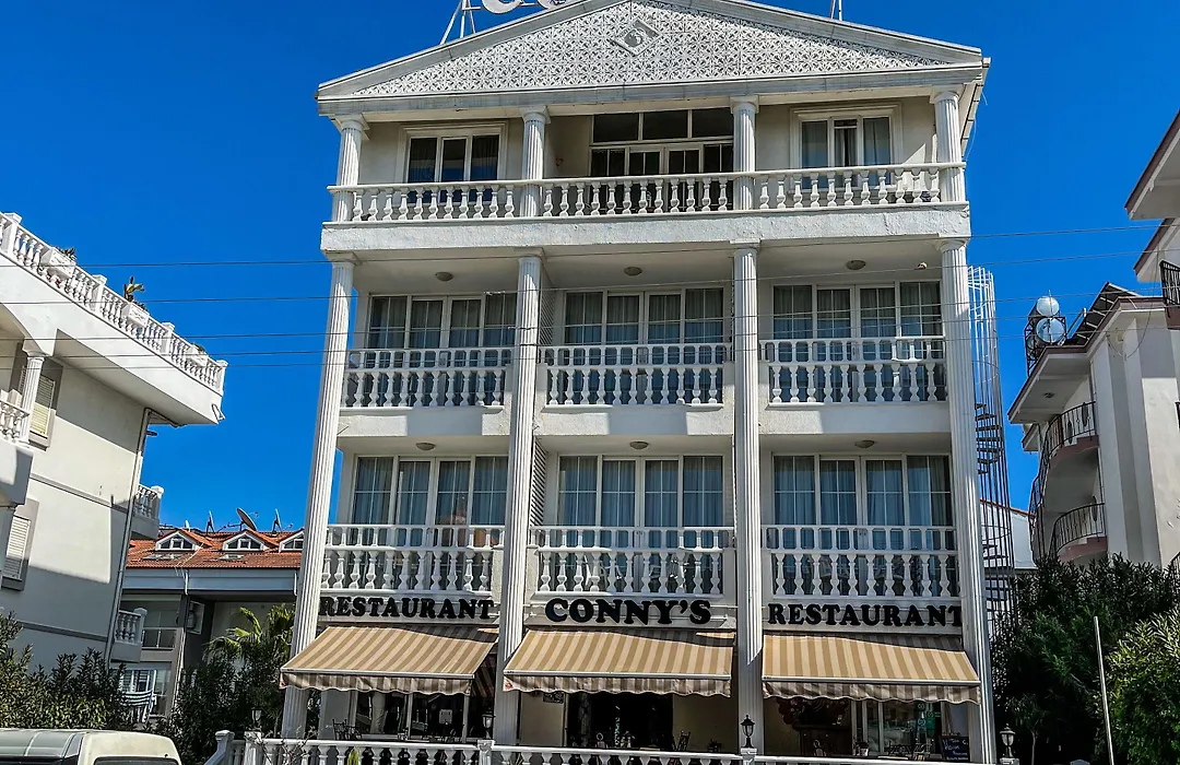 Conny'S Hotel (Adults Only)-1