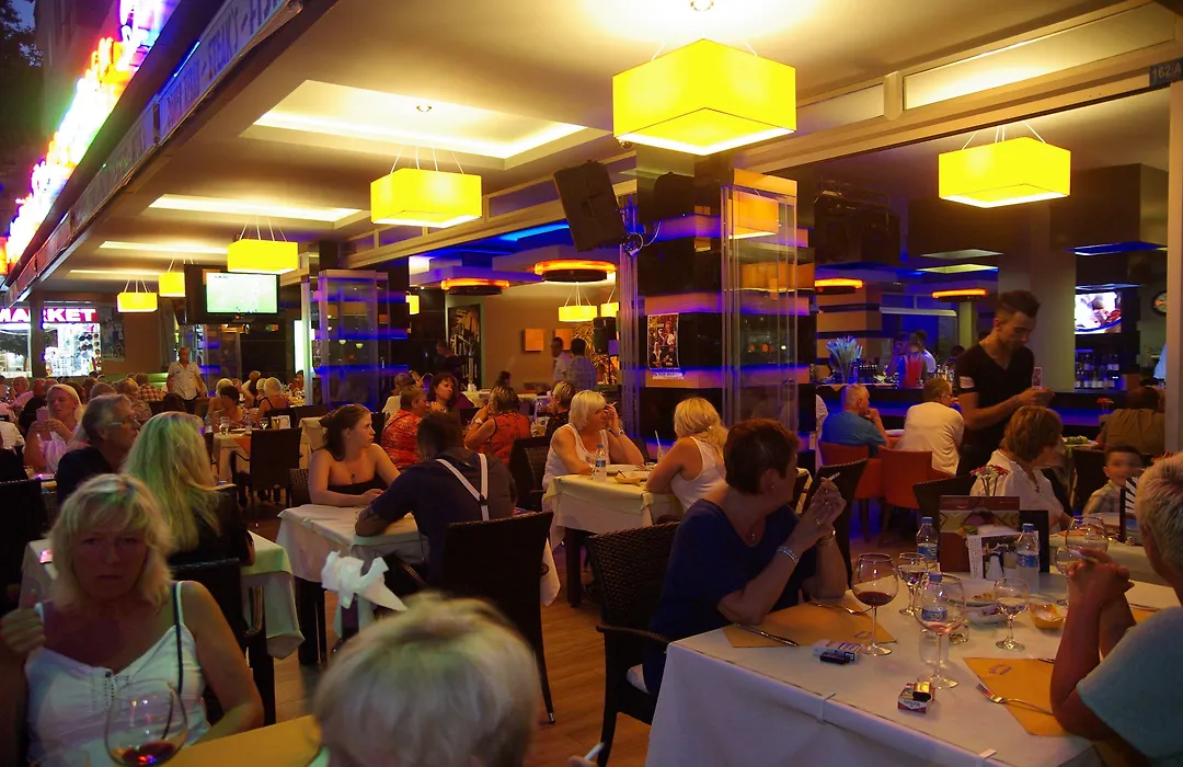 Delfino Boutique Apart Hotel-1