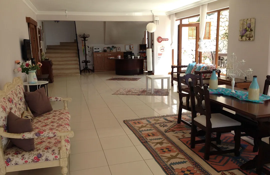 Lavender'S Lodge Hotel-1