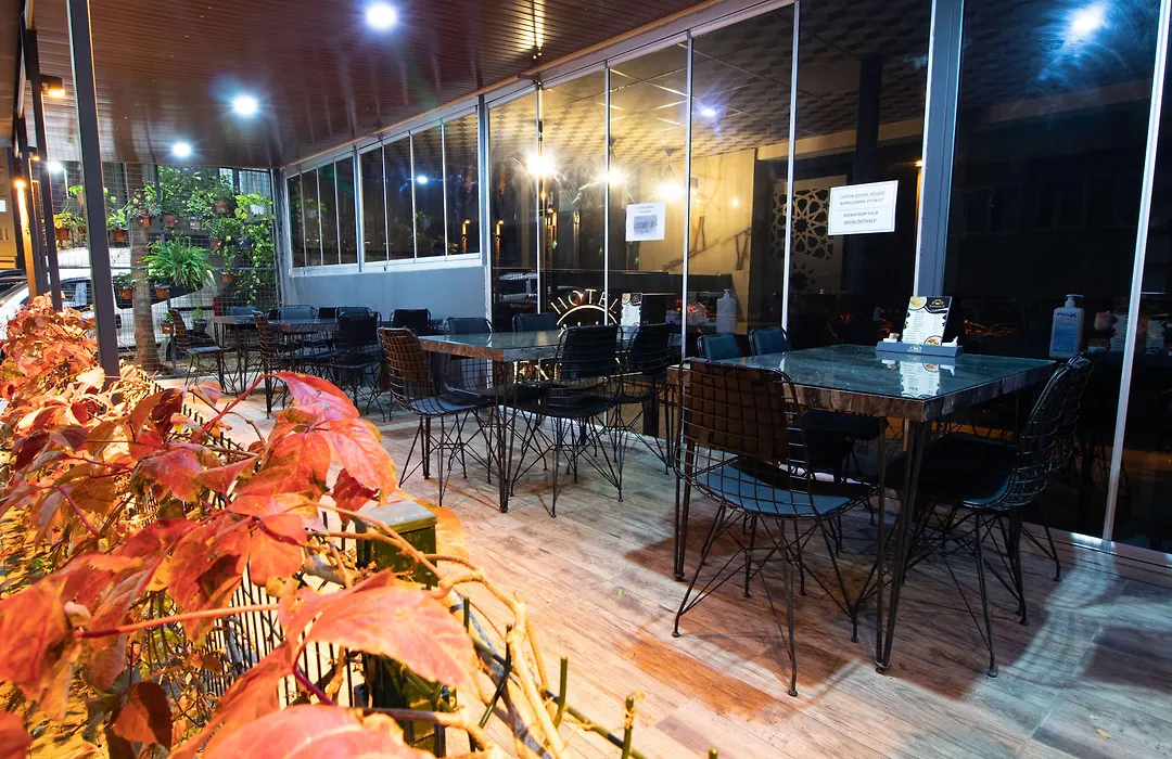 Exporoyal Hotel-1