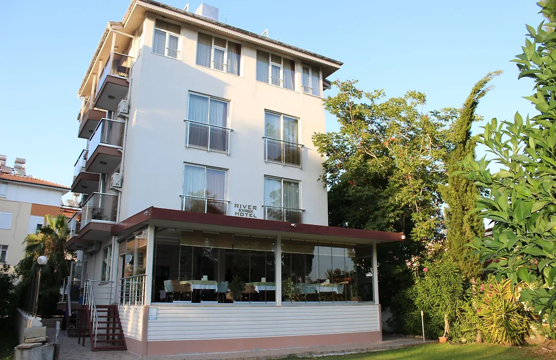 River Hotel-1