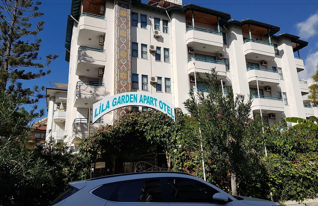 Lila Apart-1