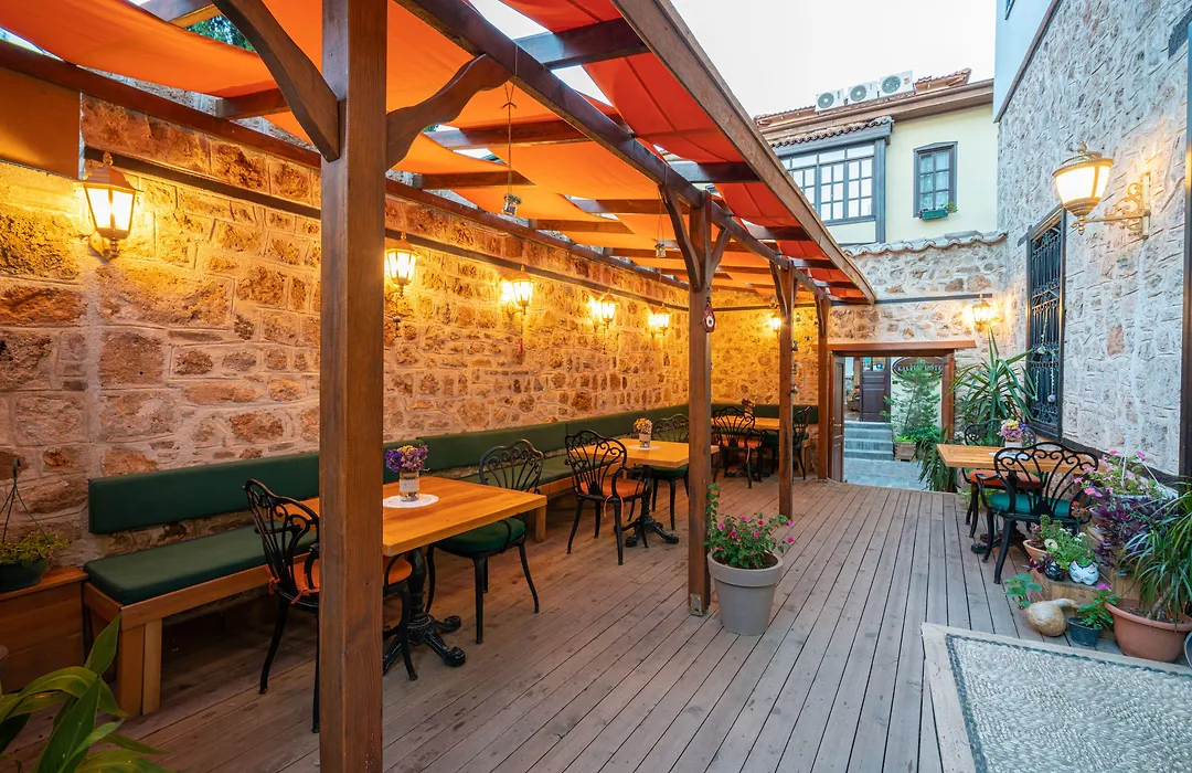 Cedrus Hotel-1