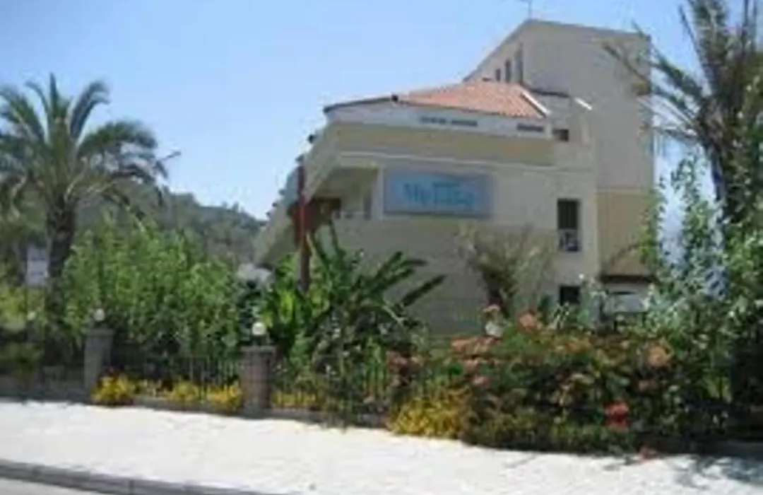 Rich Melissa Hotel-1