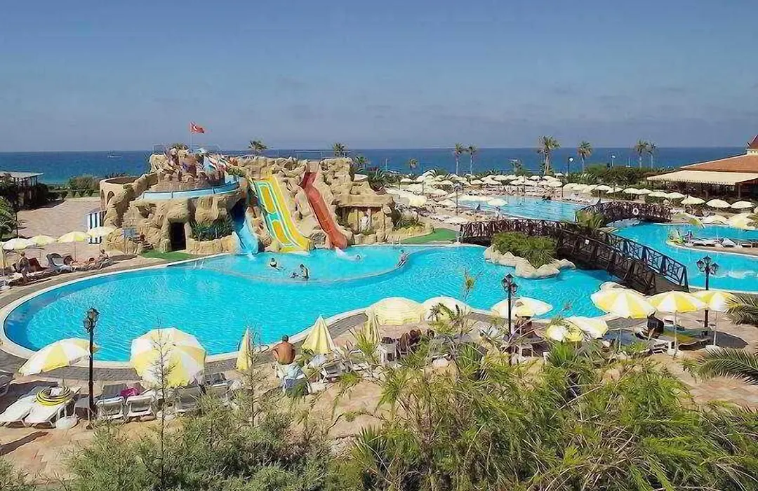 Gypsophila Holiday Village-1