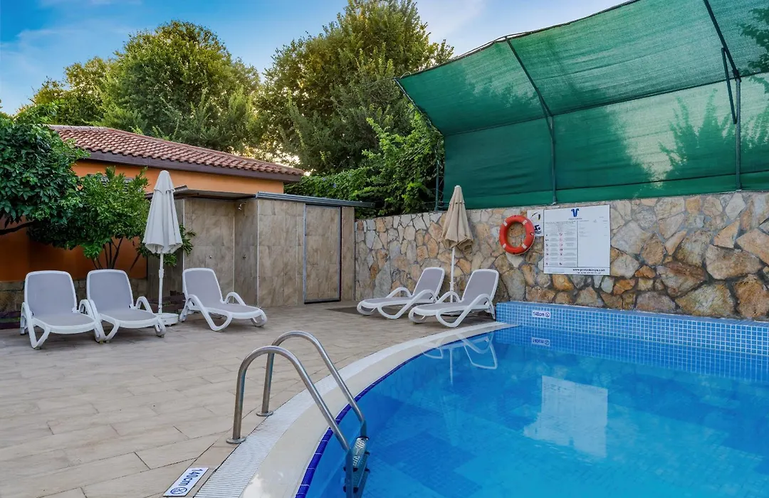 Ozlem Garden Hotel-1