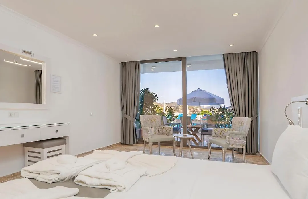 Oasis Hotel (Adults Only)-1