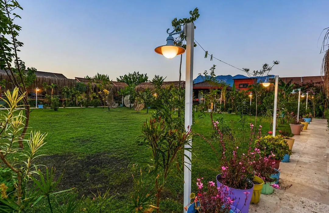 Izgen Bungalows-1