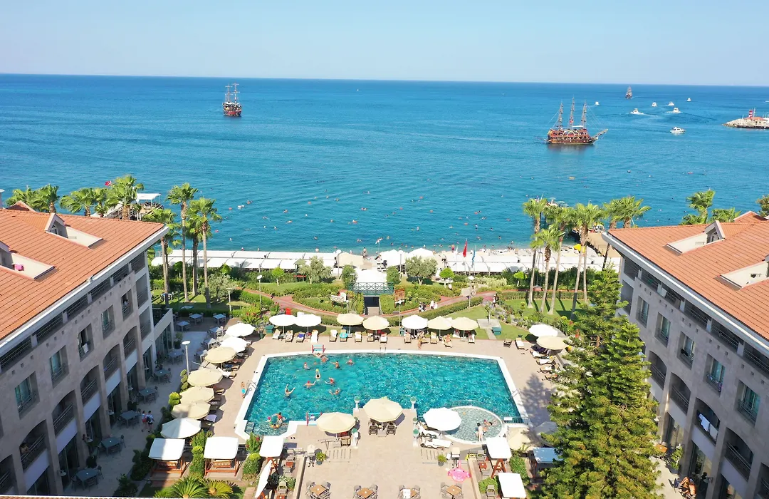 Fame Residence Kemer & Spa-1