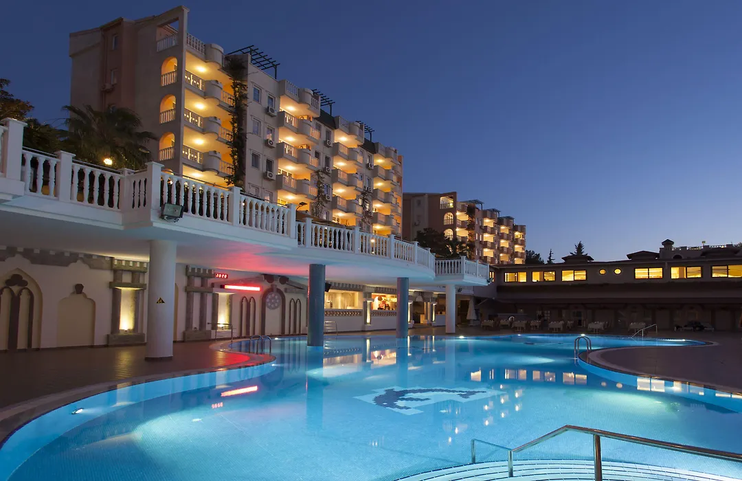 07 Group Hotel-1