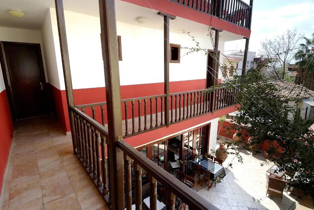 Dantel Pension-1