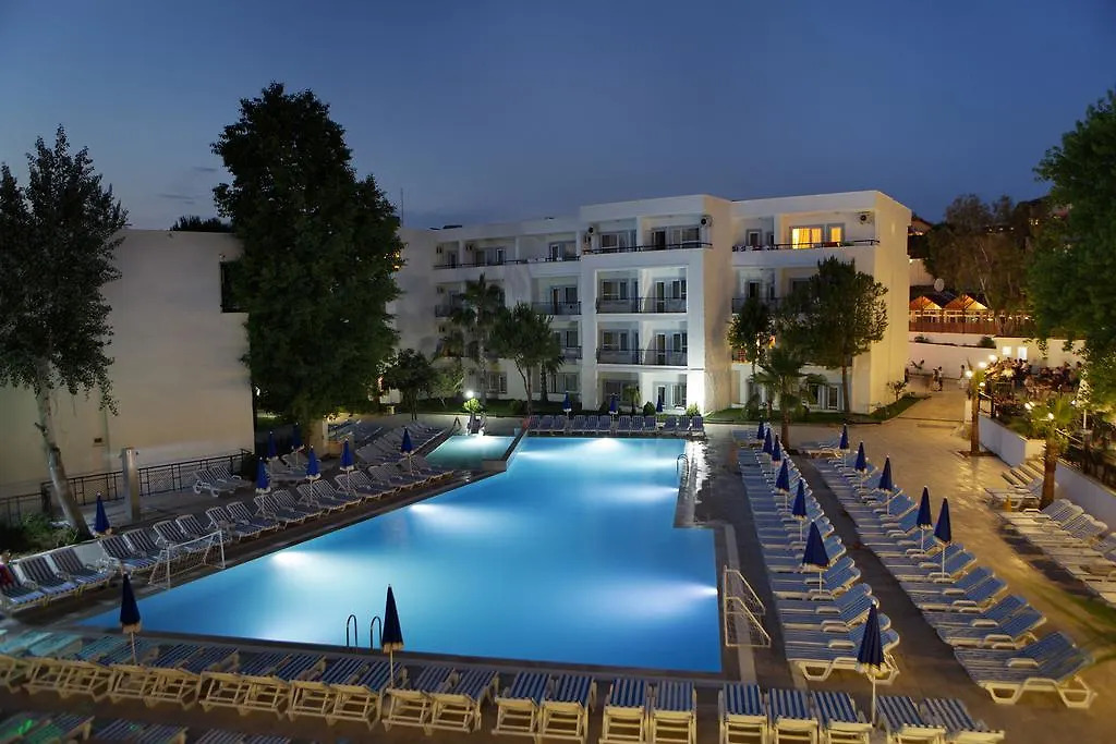 Larissa Beach Club-1