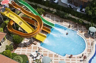 Villa Moonflower Apartsandsuites-1