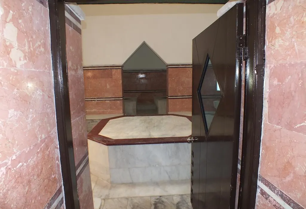 Hotel Suix Lara-1