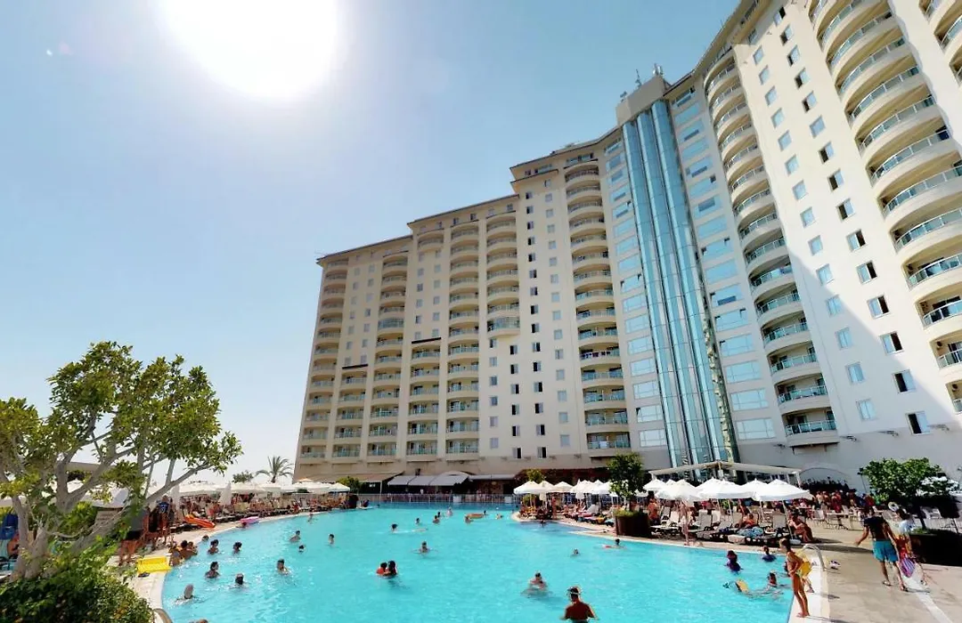 Gold City Private Villa 3+1 With Free Aquapark-1