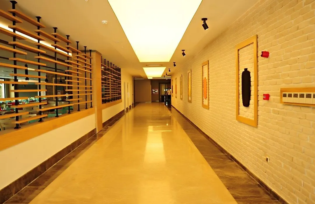 Orfeus Queen Hotel-1