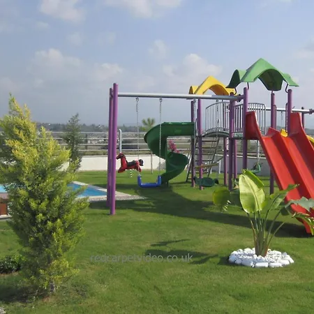 Babylon De Lux 2 Bed Duplex Home Close To Everything With Wonderful Views-3