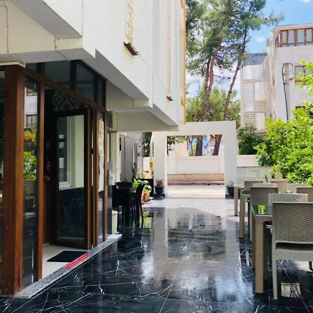 Lavin Garden Hotel-2