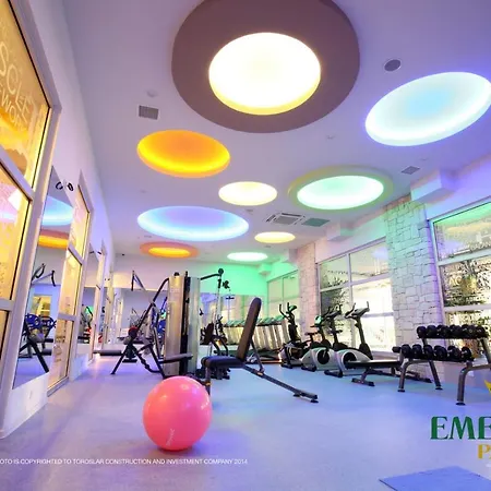 Emerald Park Lux-2