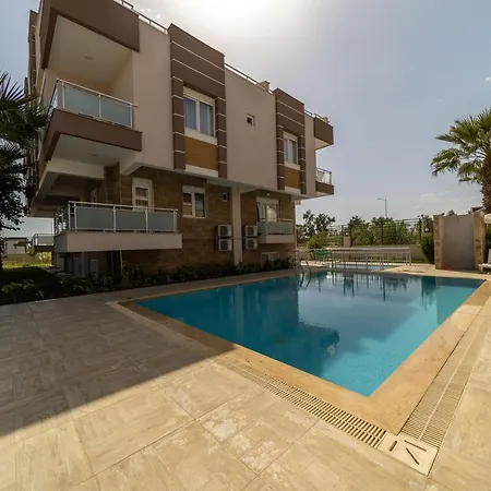 Comfortable Apartment With Shared Pool Near Beach In Muratpasa, Antalya-2