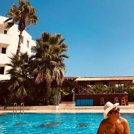 Skys Beach Hotel-3