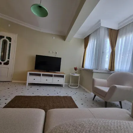 Eski Lara Merkezde Deniz Manzarali Daire-3