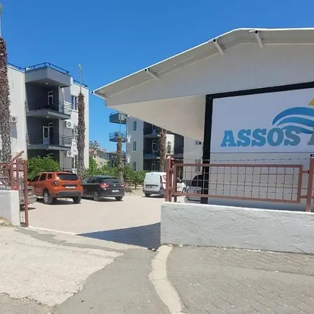Assos Apart: Havuzlu Sitede Tamami Sizin 2 Oda 1 Salon Daire-3