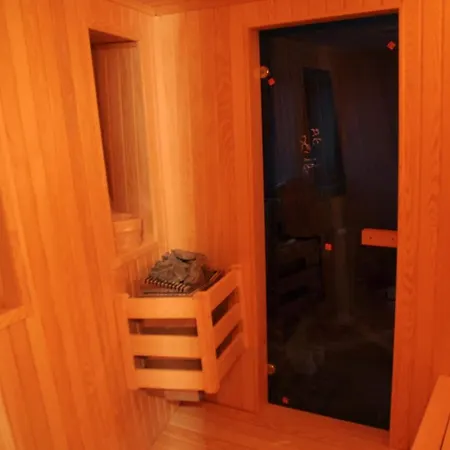 Limitless Yacht Hotel-2