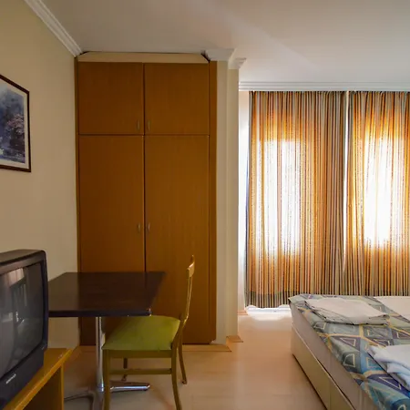 Select Suite & Apart Hotel-2