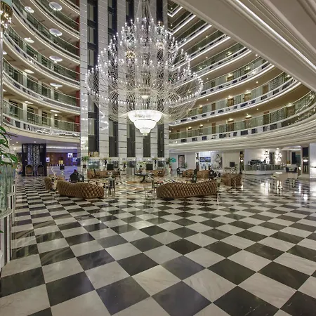 Delphin Imperial Lara-2
