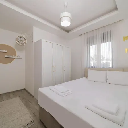 Comfy Flat With Central Location In Kepez Antalya-3