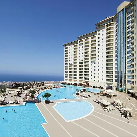Apartment In Goldcity Hotel In The Main Building With Amazing View Alanya Kargicak Mahmutlar With Private Beach-2