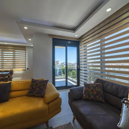 Lovely Duplex Flat Near Beach In Muratpasa-3