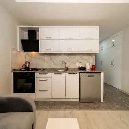 Flat With Shared Pool And Balcony In Konyaaltii-2