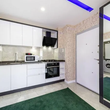 Modern And Central Home Near Beach In The Heart Of Antalya-3