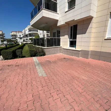 Odyssey Holiday Let 1-2
