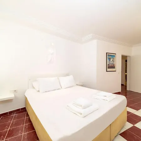 Peaceful Flat Near Trendy Attractions In Muratpasa-2