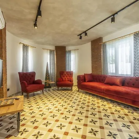 Extraordinary Vill-2