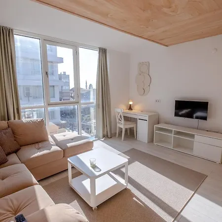 Cozy Japandi- Central & Minimal-3