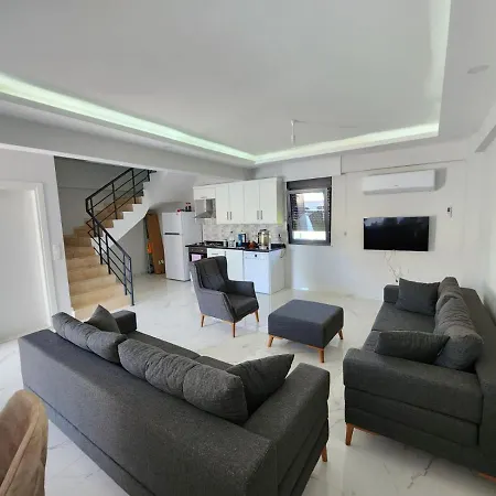 Incredible Luxury Villa 3 Bedrooms And A Hall-3