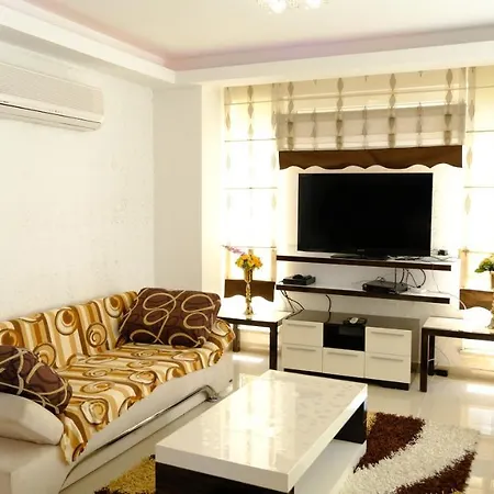 Bluehomes 2 Bedrooms Apartment-3