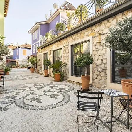 Cozy Studio Flat Near Hadrians Gate-3