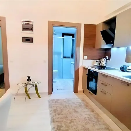 Central Flat With Shared Pool In Kepez Antalya-2